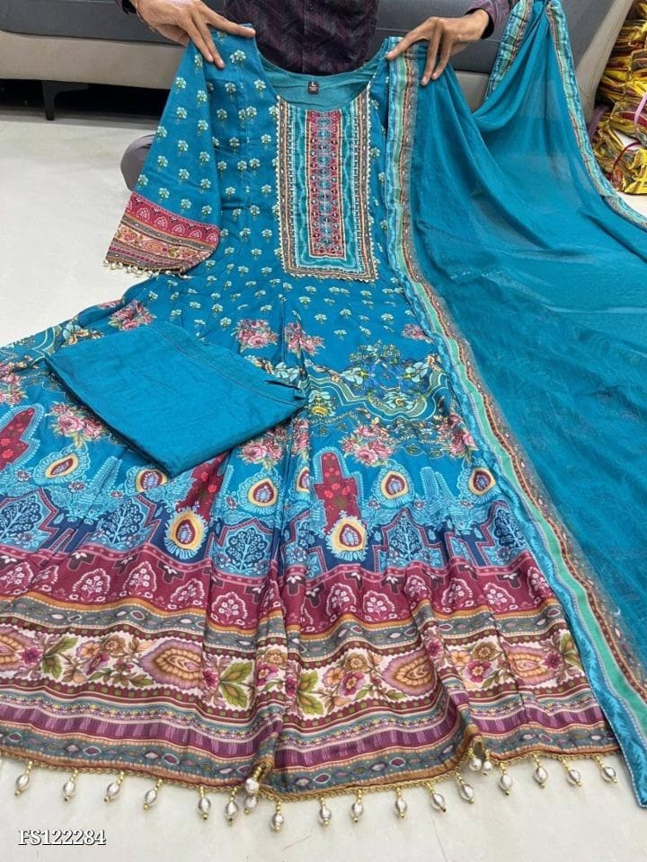WhatsApp Image 2025-12-29 at 3.35.37 AM (3) Elegant Rajasthani Full Anarkali Suit Set for Festive Wear - Image 3