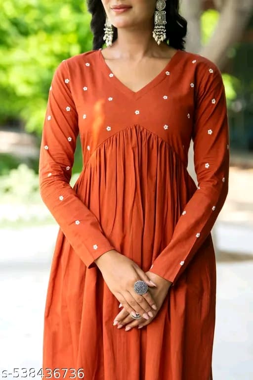WhatsApp Image 2025-12-28 at 10.31.26 AM (1) Chithrarekha Superior Women Rayon Kurta Set - Image 4